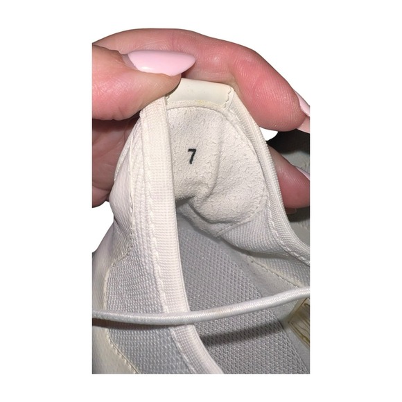 Fendi Sneakers - Picture 4 of 8